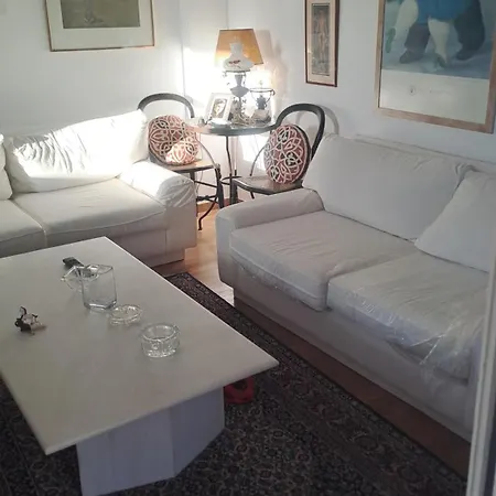 Kostantinos Luxurioys Apartment